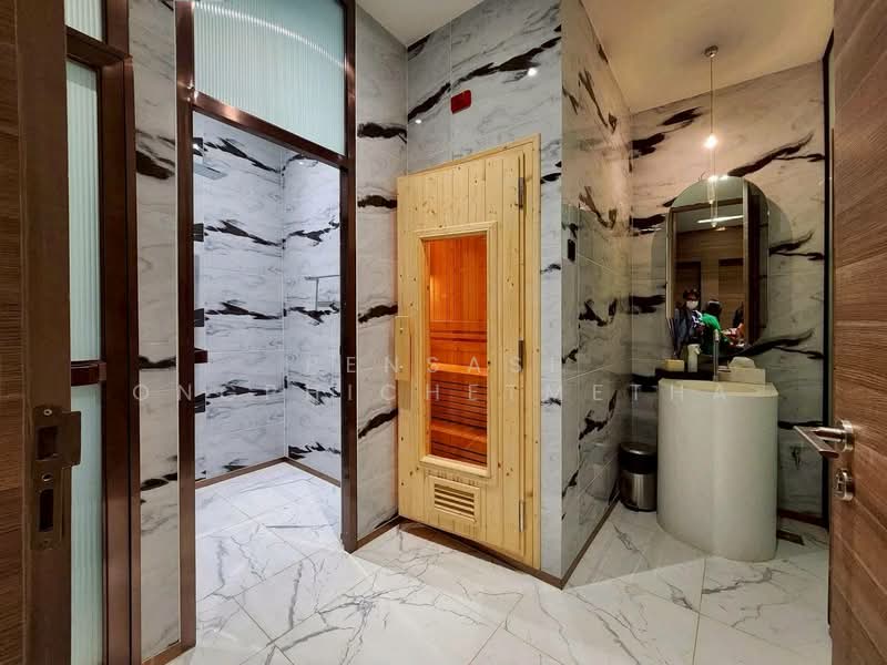 Fynn Asoke, Bangkok, 28 Sukhumvit 10 Alley, Khlong Toei, Bangkok, 2 Bedrooms, 41 sqm, Condo For Rent, by Pensasi Ongphichetmetha, 500391910 - DDproperty.com