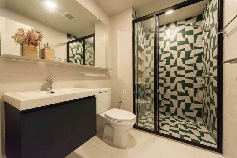 The Base Sukhumvit 50, Bangkok, Soi Roem Charoen 1, Sukhumvit 50 Road, Phra Kanong, Khlong Toei, Bangkok, 2 Bedrooms, 57 sqm, Condo For Rent, by Dnupron Ruckson, 500391937 - DDproperty.com