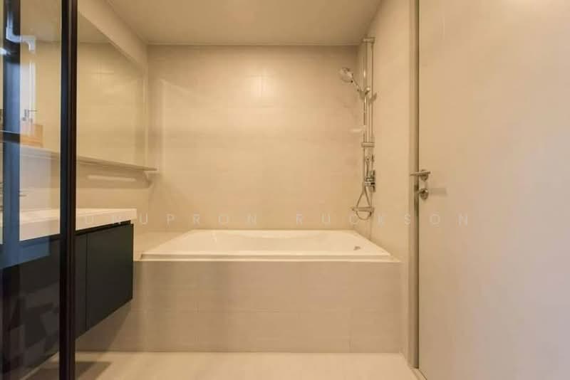 The Base Sukhumvit 50, Bangkok, Soi Roem Charoen 1, Sukhumvit 50 Road, Phra Kanong, Khlong Toei, Bangkok, 2 Bedrooms, 57 sqm, Condo For Rent, by Dnupron Ruckson, 500391937 - DDproperty.com