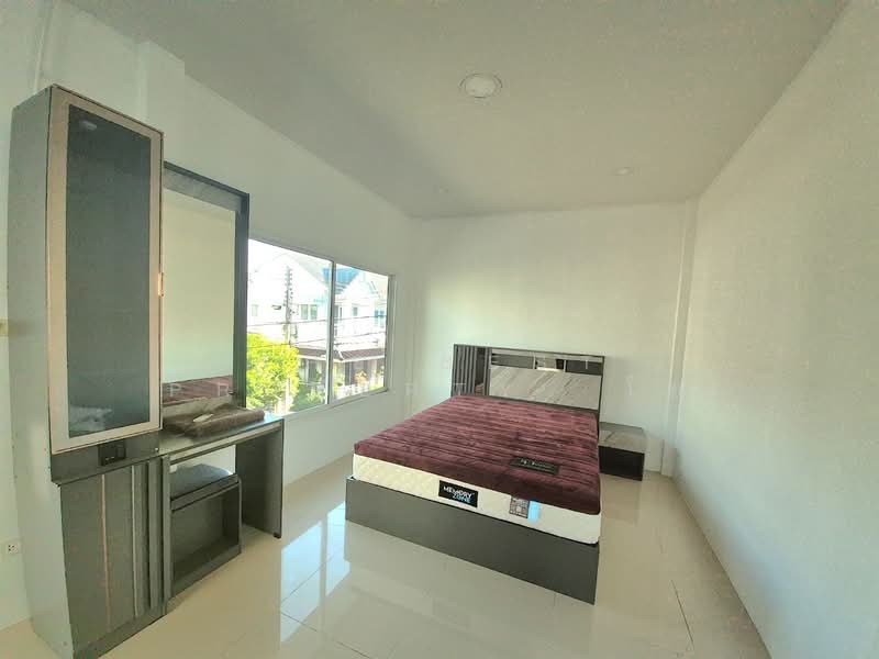 Baan Fah Piyarom Phase1, Pathum Thani, Bung Kham Proi, Lam Luk Ka, Pathum Thani, 3 Bedrooms, 110 sqm, Townhouse For Sale, by The Best Property  โย, 500391938 - DDproperty.com