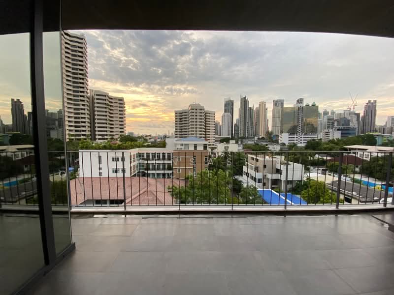 Vana Residence Sukhumvit 26, Bangkok, 38 Soi Attrakravee1, Sukhumvit 26 Road, Khong Tan, Khlong Toei, Bangkok, 4 Bedrooms, 376 sqm, Apartment For Rent, by Pensasi Ongphichetmetha, 500391955 - DDproperty.com