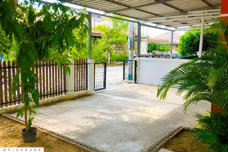 Praphatsorn 8 Amata City - Bo Win, Chon Buri (Pattaya), Bo Win, Si Racha, Chon Buri (Pattaya), 2 Bedrooms, 105 sqm, Townhouse For Sale, by Benchawarin Pakkawetppisit, 500391958 - DDproperty.com