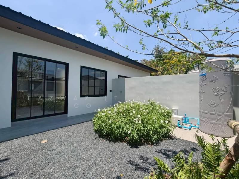 Renovated 2BR Townhouse in Choeng Thale Phuket Near Boat Avenue, Phuket, Choeng Thale, Thalang, Phuket, 2 Bedrooms, 115 sqm, Townhouse For Sale, by Fazwaz (Thailand) Co., Ltd., 500392007 - DDproperty.com