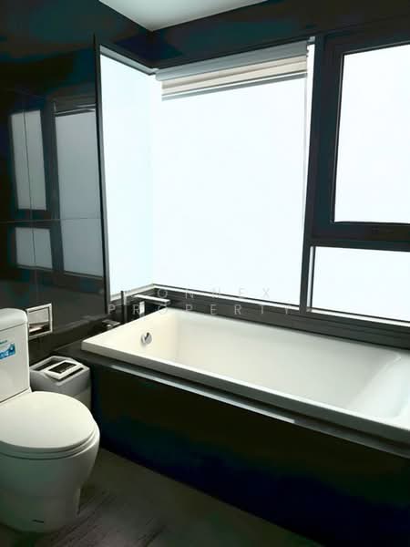 Rhythm Sukhumvit 36-38, Bangkok, 55 Soi Sukhumvit 36, Sukhumvit Road, Phra Kanong, Khlong Toei, Bangkok, 2 Bedrooms, 75 sqm, Condo For Rent, by Connex Property, 500392009 - DDproperty.com