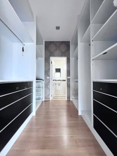 Golden Town Pinklao-Charansanitwong, Nonthaburi, Bang Kruai - Sai Noi Road, Bang Kruai, Bang Kruai, Nonthaburi, 5 Bedrooms, 100 sqm, Townhouse For Sale, by The Best Property หลิน, 500392084 - DDproperty.com