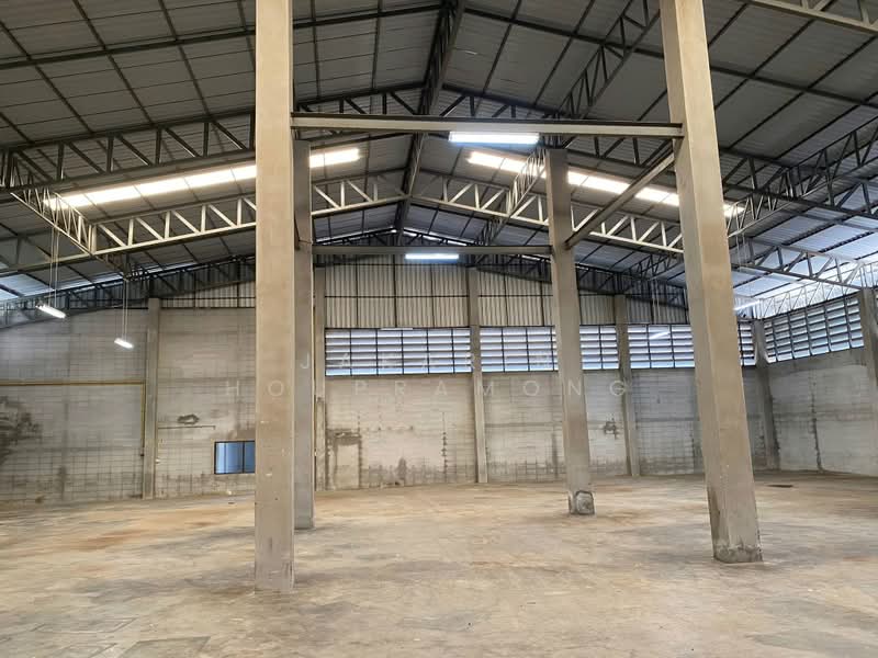 ศาลาธรรมสพน์, กรุงเทพ, ศาลาธรรมสพน์, ทวีวัฒนา, กรุงเทพ, 1,600 ตร.ม., โกดัง-โรงงาน ให้เช่า, โดย Jakarin Houpramong, 500392147 - DDproperty.com