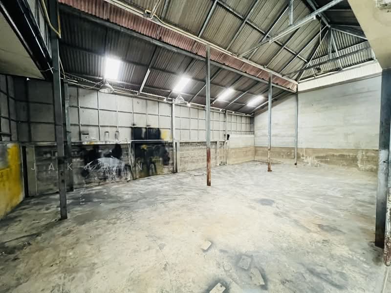ศาลาธรรมสพน์, bangkok, Sala Thammasop, Thawi Watthana, Bangkok, , 1,740 sqm, Warehouse/Factory For Rent, by Jakarin Houpramong, 500392147 - DDproperty.com
