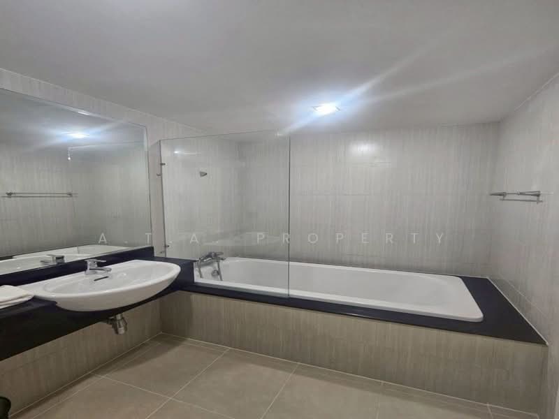 Golden Coast Siracha (Phase 2), Chon Buri (Pattaya), 111 Sukhumvit Road, Bang Phra, Si Racha, Chon Buri (Pattaya), 1 Bedroom, 50 sqm, Condo For Sale, by A.T.A. Property, 500392216 - DDproperty.com