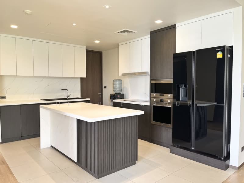 Raveevan Space, Bangkok, Soi Sukhumvit 39, Khlong Tan Nua, Watthana, Bangkok, 3 Bedrooms, 270 sqm, Condo For Rent, by The Luxe Group, 500392233 - DDproperty.com