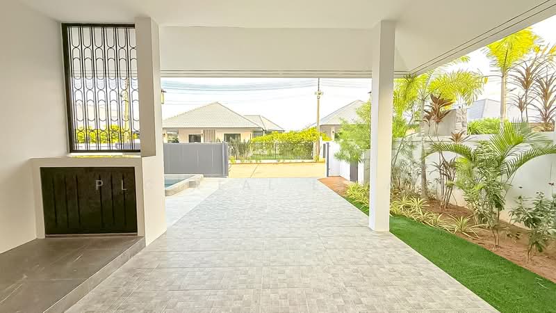 Luxury Pool Villa for Sale Thung Klom Tan Man East Pattaya, Chon Buri (Pattaya), Bang Lamung, Bang Lamung (Pattaya), Chon Buri (Pattaya), 3 Bedrooms, 209 sqm, Single Detached House For Sale, by PLC real estate, 500392241 - DDproperty.com