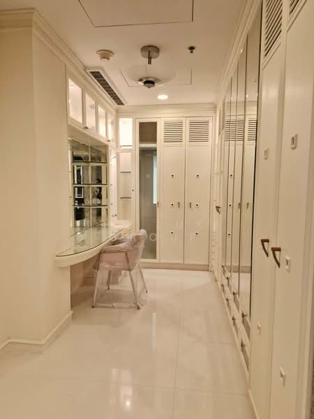 Lumpini Park View, Bangkok, Rama 4, Thung Maha Mek, Sathon, Bangkok, 3 Bedrooms, 276 sqm, Condo For Rent, by The Luxe Group, 500392251 - DDproperty.com
