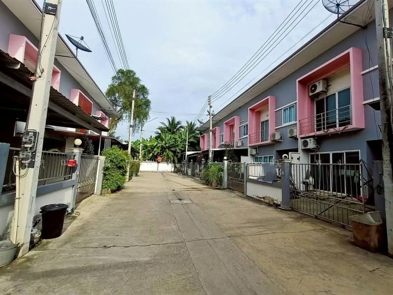 ทาวน์เฮ้าส์ 2 ชั้น 21.5 ตร.ว. ทาวน์เฮ้าส์ ใกล้ตลาดน้ำอัมพวา ถนนพระราม2, สมุทรสงคราม, ถนนพระราม2, บ้านปรก, เมืองสมุทรสงคราม, สมุทรสงคราม, 130 ตร.ม., ทาวน์เฮ้าส์ ขาย, โดย คุณ ณัฐพล ร้อยอำแพง (มาร์ค), 500392273 - DDproperty.com