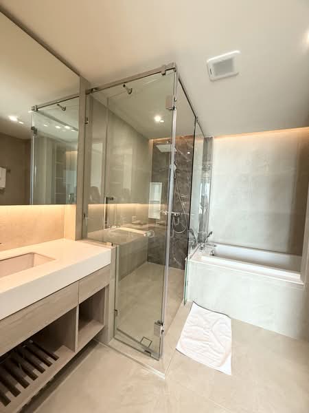 GM Serviced Apartment, Bangkok, 47 Soi Sukhumvit 20, Khlong Toei, Bangkok, 3 Bedrooms, 310 sqm, Condo For Rent, by The Luxe Group, 500392285 - DDproperty.com