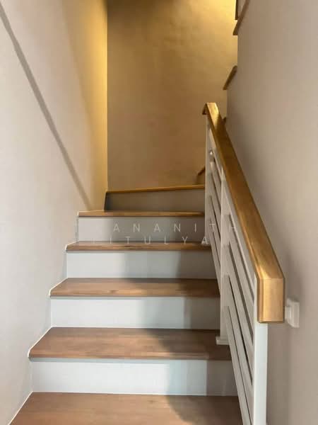 Baan Klang Muang Classe Ekkamai-Ramintra, Bangkok, Sukhonthasawat Road, Lat Phrao, Bangkok, 3 Bedrooms, 241 sqm, Single Detached House For Sale, by Thananith Ittitulyapong, 500392292 - DDproperty.com