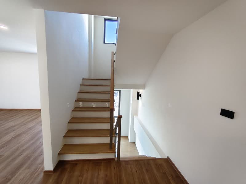 SHO Phatthanakan 32, Bangkok, Soi Phatthanakan 32, Suan Luang, Bangkok, 2 Bedrooms, 345 sqm, Townhouse For Sale, by วริษา รุ่มนุ่ม, 500392365 - DDproperty.com