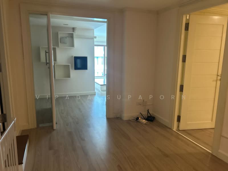 The Emporio Place, Bangkok, 93 Soi Sukhumvit 24, Sukhumvit Road, Khong Tan, Khlong Toei, Bangkok, 2 Bedrooms, 141 sqm, Condo For Rent, by Vipada Supaporn, 500392402 - DDproperty.com