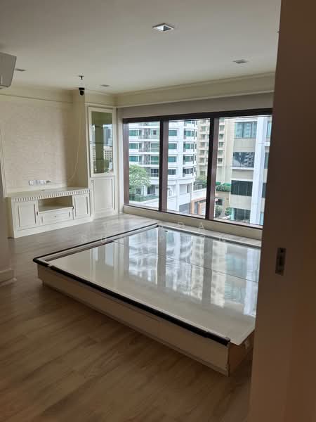 The Emporio Place, Bangkok, 93 Soi Sukhumvit 24, Sukhumvit Road, Khong Tan, Khlong Toei, Bangkok, 2 Bedrooms, 141 sqm, Condo For Rent, by Vipada Supaporn, 500392402 - DDproperty.com