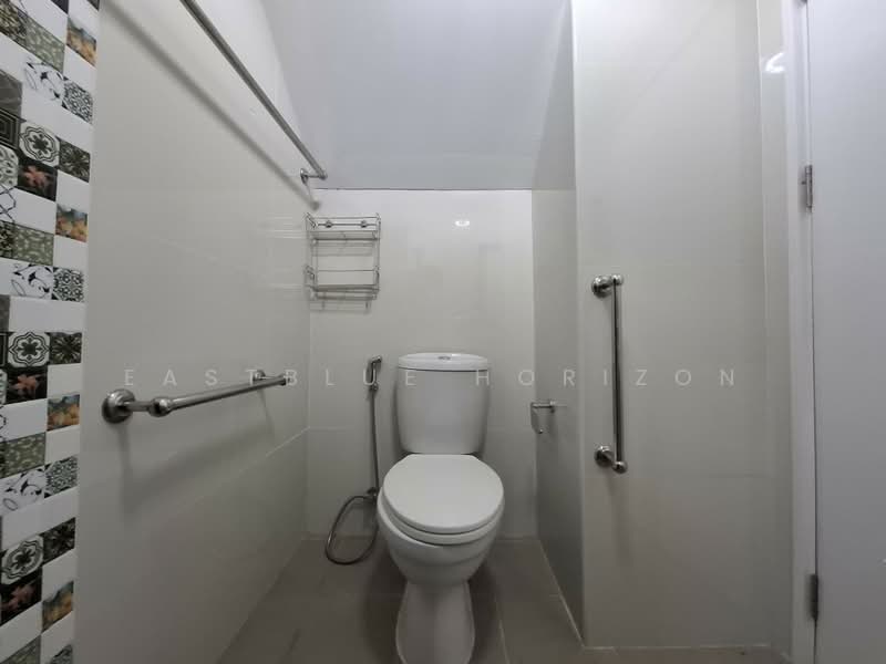 Golden Town Sathorn, Bangkok, Kanlapaphruek Road, Bangkhuntien, Chom Thong, Bangkok, 3 Bedrooms, 117 sqm, Townhouse For Sale, by Eastblue Horizon, 500392433 - DDproperty.com