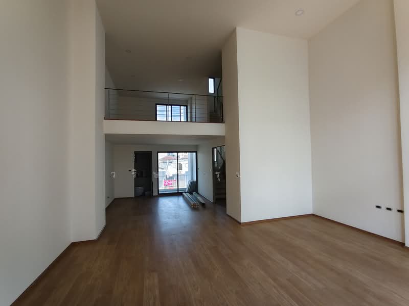 SHO Phatthanakan 32, Bangkok, Soi Phatthanakan 32, Suan Luang, Suan Luang, Bangkok, 2 Bedrooms, 345 sqm, Townhouse For Sale, by วริษา รุ่มนุ่ม, 500392445 - DDproperty.com