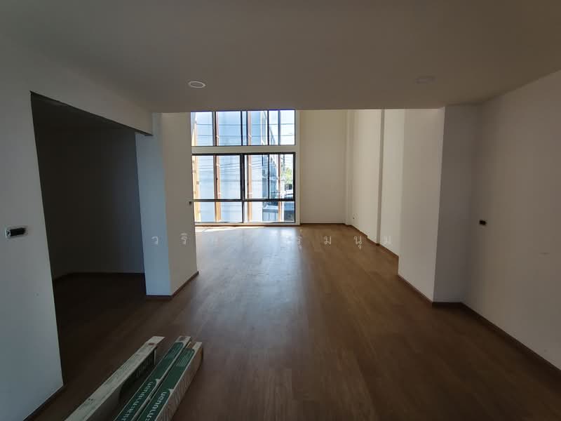 SHO Phatthanakan 32, Bangkok, Soi Phatthanakan 32, Suan Luang, Suan Luang, Bangkok, 2 Bedrooms, 345 sqm, Townhouse For Sale, by วริษา รุ่มนุ่ม, 500392445 - DDproperty.com