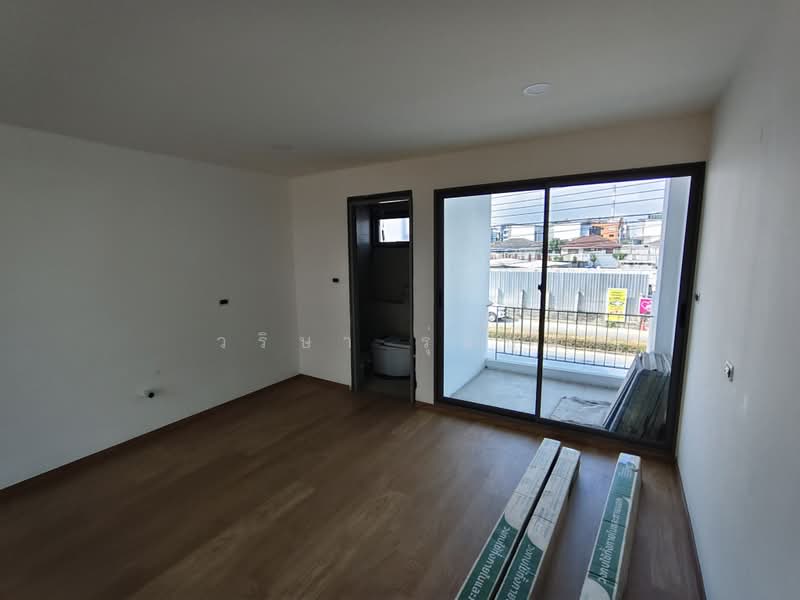 SHO Phatthanakan 32, Bangkok, Soi Phatthanakan 32, Suan Luang, Suan Luang, Bangkok, 2 Bedrooms, 345 sqm, Townhouse For Sale, by วริษา รุ่มนุ่ม, 500392445 - DDproperty.com