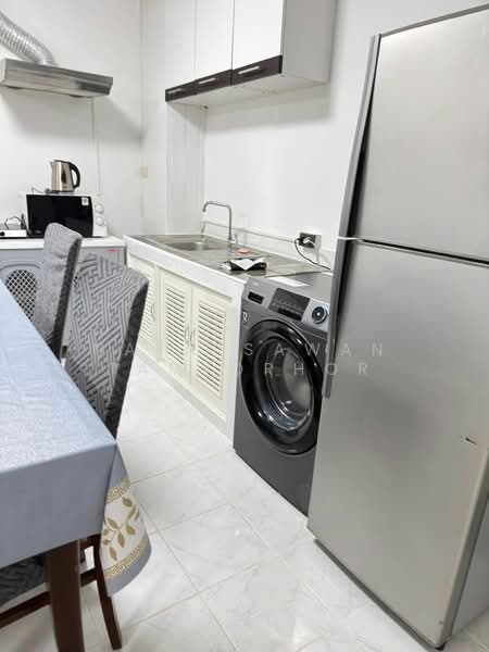 Witthayu Complex, Bangkok, 1673 New Petchaburi Road, Makkasan, Ratchathewi, Bangkok, 2 Bedrooms, 80 sqm, Condo For Rent, by Napatsawan Tamjorhor, 500392462 - DDproperty.com