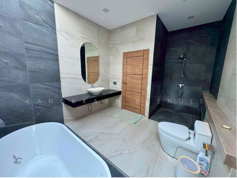 Modern Design Detached House in Don Makok, Cha-am, Phetchaburi, Sam Phraya, Cha-Am, Phetchaburi, 3 Bedrooms, 208 sqm, Single Detached House For Sale, by Kanokkarn Brendle, 500392515 - DDproperty.com