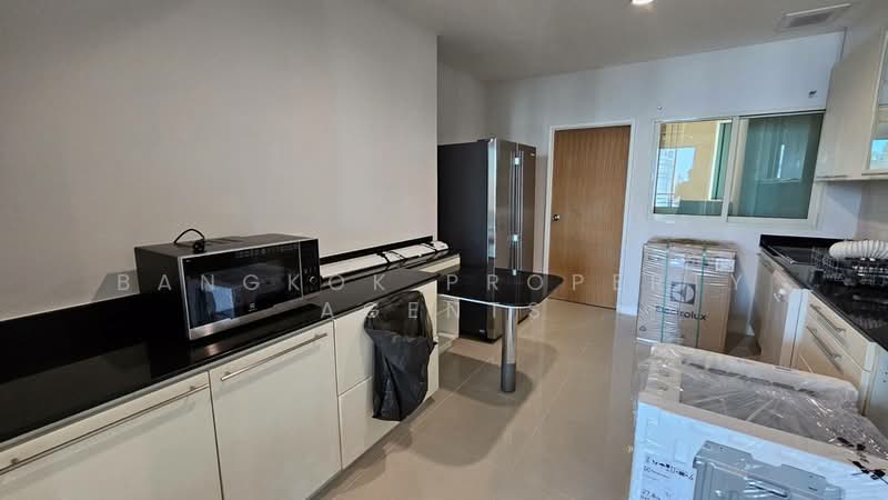 Baan Jamjuree, Bangkok, 42 Soi Sukhumvit 39, Khlong Tan Nua, Watthana, Bangkok, 3 Bedrooms, 215 sqm, Condo For Rent, by BANGKOK PROPERTY AGENTS, 500392518 - DDproperty.com