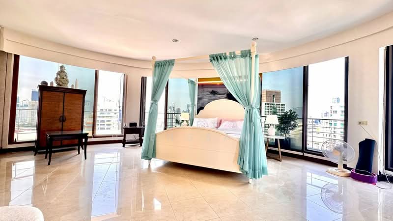 Supalai Place Sukhumvit 39, Bangkok, 175-179 Soi Sukhumvit 39 Sukhumvit Road, Khlong Tan Nua, Watthana, Bangkok, 3 Bedrooms, 491 sqm, Condo For Rent, by Sarena Choengsamor, 500392530 - DDproperty.com
