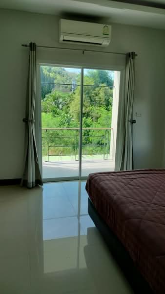 Kamala 4BR House for Rent | Pet-Friendly Yard, 5 Min to Beach Phuket, Phuket, Kammala, Kathu, Phuket, 4 Bedrooms, 220 sqm, Single Detached House For Rent, by Fazwaz (Thailand) Co., Ltd., 500392536 - DDproperty.com