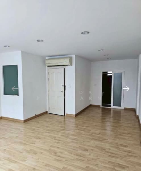 Baan Klang Muang S-Sense Rama 9-Ladprao : บ้านกลางเมือง เอสเซ้นส์ พระราม 9-ลาดพร้าว, กรุงเทพ, ซอยลาดพร้าว 84 ถนนลาดพร้าว, วังทองหลาง, กรุงเทพ, 180 ตร.ม., ทาวน์เฮ้าส์ ให้เช่า, โดย Airada Parasarn, 500392540 - DDproperty.com