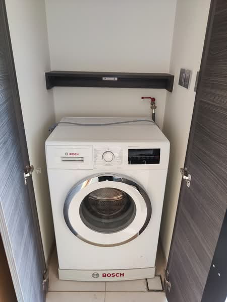 The Esse Asoke, Bangkok, 333 Soi Sukhumvit 21, Sukhumvit Road, Khlongtoei Nua, Watthana, Bangkok, 1 Bedroom, 46 sqm, Condo For Rent, by Apinya Pitakchaitham, 500392577 - DDproperty.com