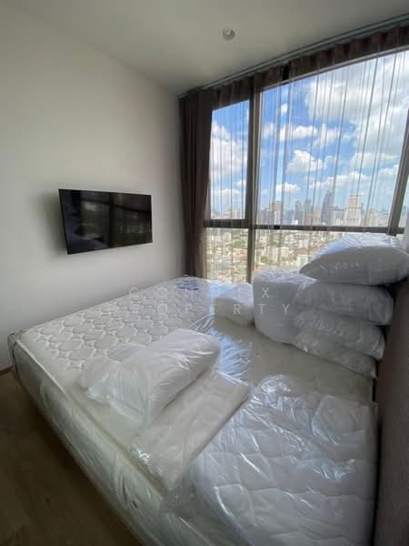 Oka Haus Sukhumvit 36, Bangkok, 3399 Rama 4 Road, Khong Tan, Khlong Toei, Bangkok, 2 Bedrooms, 41 sqm, Condo For Rent, by Connex Property, 500392649 - DDproperty.com