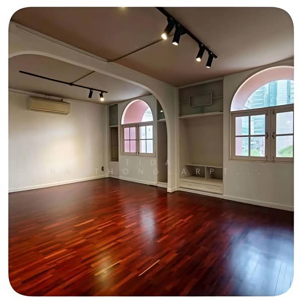 3-story townhouse for rent in Sathorn, near BTS Chong Nonsi, Bangkok, Thung Maha Mek, Sathon, Bangkok, , 250 sqm, Office Space For Rent, by Tida phanthonglarptawee, 500392695 - DDproperty.com