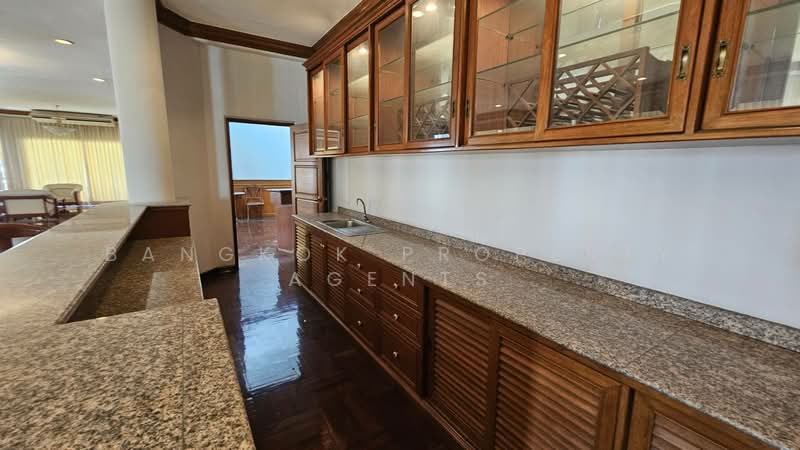 Le Premier 1, Bangkok, 13 Soi Sukhumvit 23, Khlongtoei Nua, Watthana, Bangkok, 3 Bedrooms, 358 sqm, Condo For Rent, by BANGKOK PROPERTY AGENTS, 500392716 - DDproperty.com