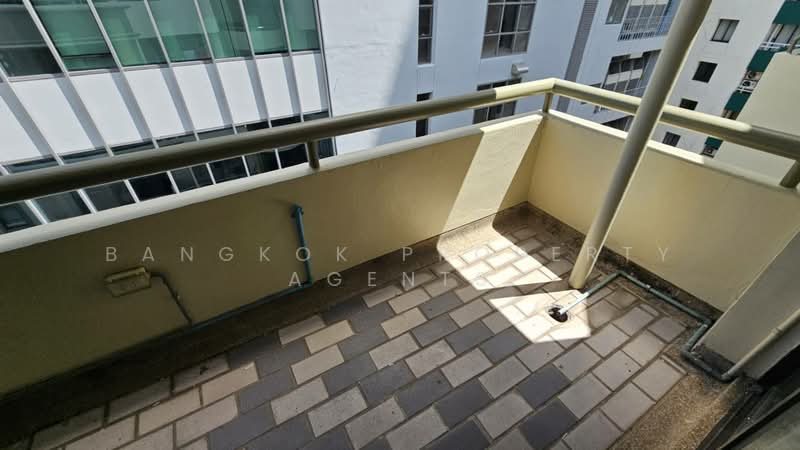 Le Premier 1, Bangkok, 13 Soi Sukhumvit 23, Khlongtoei Nua, Watthana, Bangkok, 3 Bedrooms, 358 sqm, Condo For Rent, by BANGKOK PROPERTY AGENTS, 500392716 - DDproperty.com