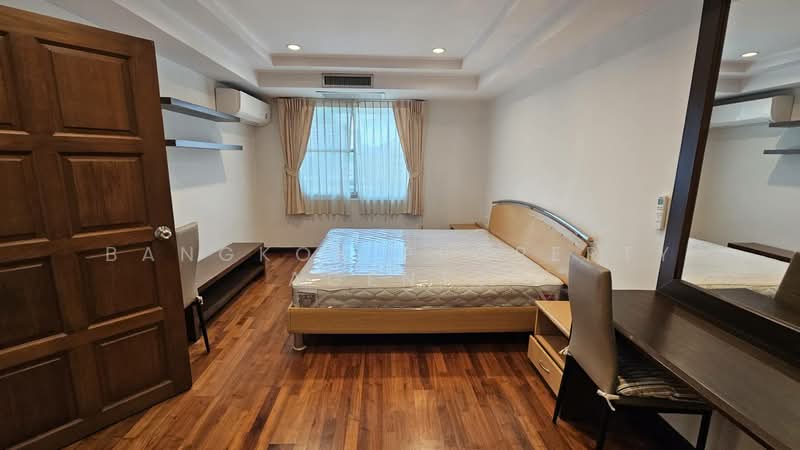 Royal Castle Sukhumvit : รอยัล คาสเซอร์ สุขุมวิท, กรุงเทพ, 30 ซอยสุขุมวิท 39, คลองเตยเหนือ, วัฒนา, กรุงเทพ, 120 ตร.ม., คอนโด ให้เช่า, โดย BANGKOK PROPERTY AGENTS, 500392776 - DDproperty.com