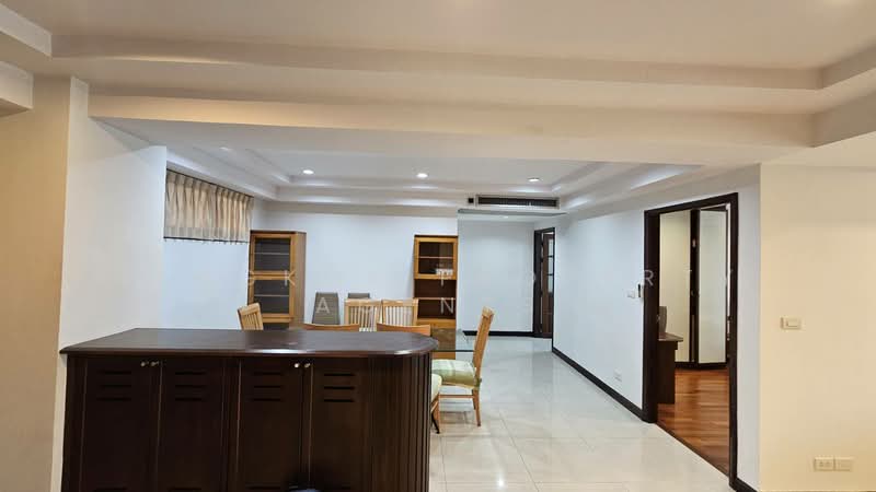 Royal Castle Sukhumvit, Bangkok, 30 Soi Sukhumvit 39, Khlongtoei Nua, Watthana, Bangkok, 3 Bedrooms, 120 sqm, Condo For Rent, by BANGKOK PROPERTY AGENTS, 500392776 - DDproperty.com