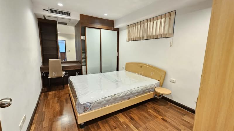 Royal Castle Sukhumvit : รอยัล คาสเซอร์ สุขุมวิท, กรุงเทพ, 30 ซอยสุขุมวิท 39, คลองเตยเหนือ, วัฒนา, กรุงเทพ, 120 ตร.ม., คอนโด ให้เช่า, โดย BANGKOK PROPERTY AGENTS, 500392776 - DDproperty.com