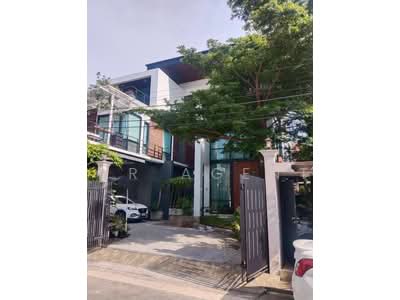 ขาย - นริศาธน บุรีรมย์ ประชาอุทิศ Narisa Thonburirom Prachauthit, กรุงเทพ