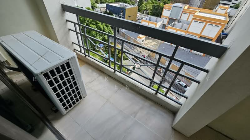 Royal Castle Sukhumvit, Bangkok, 30 Soi Sukhumvit 39, Khlongtoei Nua, Watthana, Bangkok, 3 Bedrooms, 200 sqm, Condo For Rent, by BANGKOK PROPERTY AGENTS, 500392816 - DDproperty.com
