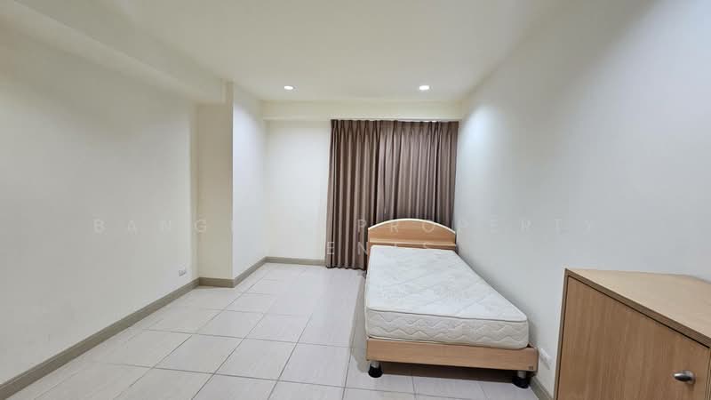 Royal Castle Sukhumvit : รอยัล คาสเซอร์ สุขุมวิท, กรุงเทพ, 30 ซอยสุขุมวิท 39, คลองเตยเหนือ, วัฒนา, กรุงเทพ, 200 ตร.ม., คอนโด ให้เช่า, โดย BANGKOK PROPERTY AGENTS, 500392816 - DDproperty.com