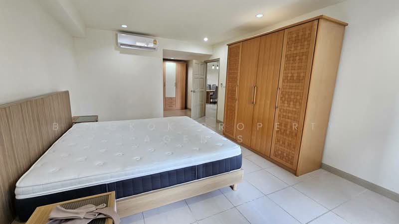 Royal Castle Sukhumvit, Bangkok, 30 Soi Sukhumvit 39, Khlongtoei Nua, Watthana, Bangkok, 3 Bedrooms, 200 sqm, Condo For Rent, by BANGKOK PROPERTY AGENTS, 500392816 - DDproperty.com
