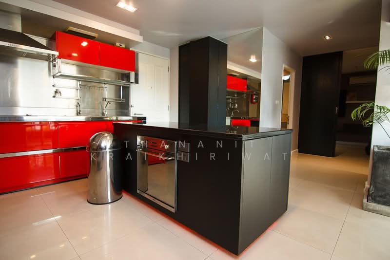 The Clover Thonglor Residence, Bangkok, Soi Sukhumvit 55, Khlong Tan Nua, Watthana, Bangkok, 3 Bedrooms, 120 sqm, Condo For Sale, by Thananit Kraikhiriwat, 500392855 - DDproperty.com