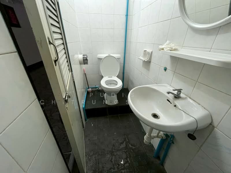 Commercial Building for Rent – Chatuchak near Kasetsart University Intersection, Bangkok, Chan Kasem, Chatuchak, Bangkok, , 340 sqm, Shophouse For Rent, by Pudis Chitrungsakorn, 500392867 - DDproperty.com