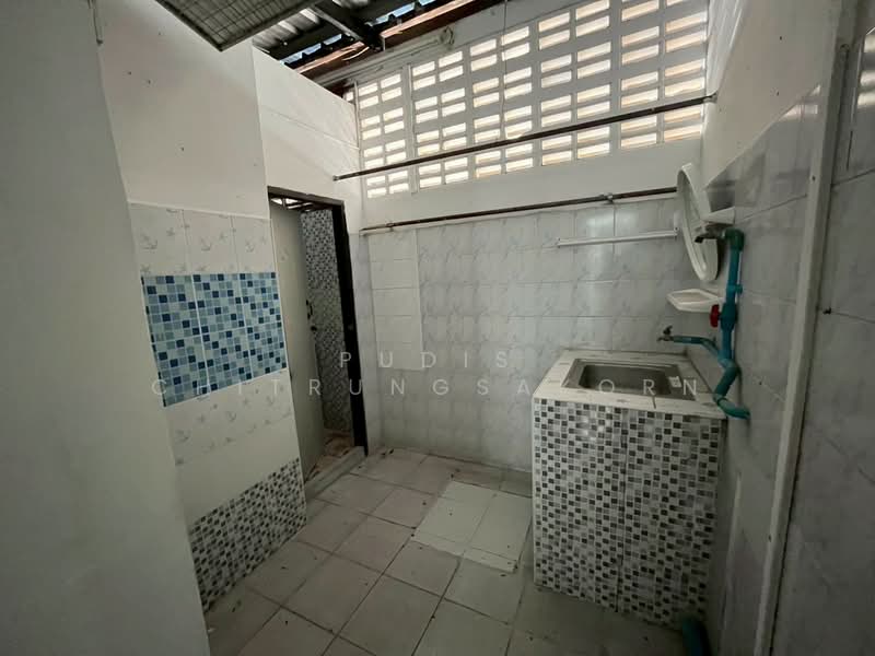 Commercial Building for Rent – Chatuchak near Kasetsart University Intersection, Bangkok, Chan Kasem, Chatuchak, Bangkok, , 340 sqm, Shophouse For Rent, by Pudis Chitrungsakorn, 500392867 - DDproperty.com