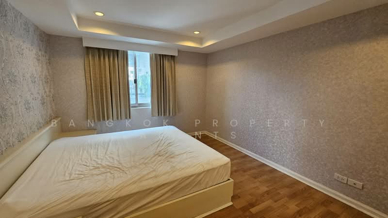 Royal Castle Sukhumvit, Bangkok, 30 Soi Sukhumvit 39, Khlongtoei Nua, Watthana, Bangkok, 3 Bedrooms, 160 sqm, Condo For Rent, by BANGKOK PROPERTY AGENTS, 500392868 - DDproperty.com