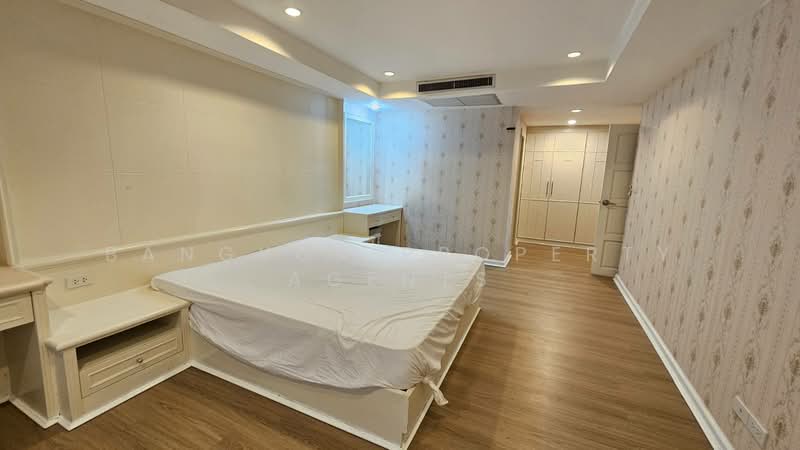 Royal Castle Sukhumvit, Bangkok, 30 Soi Sukhumvit 39, Khlongtoei Nua, Watthana, Bangkok, 3 Bedrooms, 160 sqm, Condo For Rent, by BANGKOK PROPERTY AGENTS, 500392868 - DDproperty.com