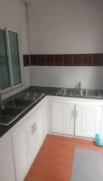 Patio Pattanakarn 38, Bangkok, Soi Phatthanakan 38 Phatthanakan Road, Suan Luang, Bangkok, 3 Bedrooms, 160 sqm, Townhouse For Rent, by Sunitra Sachdev, 500392871 - DDproperty.com