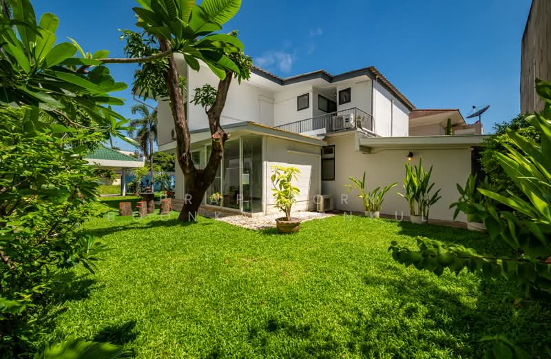 House at Ekkamai, Bangkok, สุขุมวิท เอกมัย 10 แยก 6, Phra Kanong Nua, Watthana, Bangkok, 3 Bedrooms, 160 sqm, Single Detached House For Rent, by Prapaporn Boonkajonkul, 500392898 - DDproperty.com